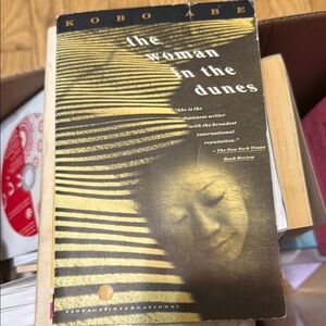 The Woman in the Dunes Book